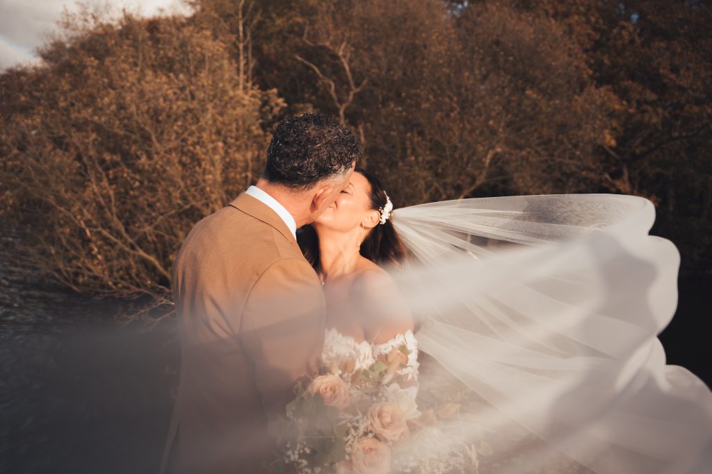 Storrs Hall Wedding Photographer – Capturing Romance by the Water’s Edge