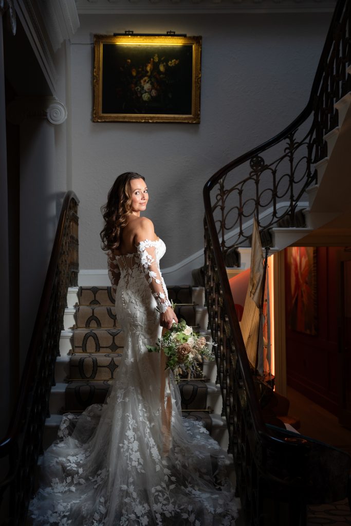 Storrs Hall Wedding Photographer – Capturing Romance by the Water’s Edge